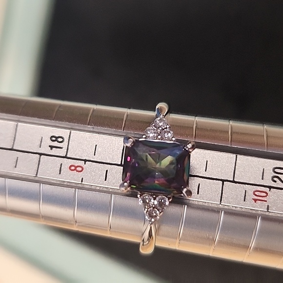 925 Mystic Topaz Ring NWOT - Picture 2 of 3